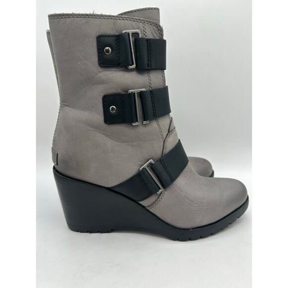 Sorel After Hours Gray Leather Wedge Moto Bootie
Woman’s SZ 8.5 - Picture 5 of 8